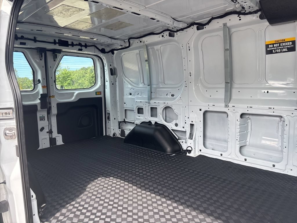 Used 2024 Ford Transit 150 Low Roof RWD image 22