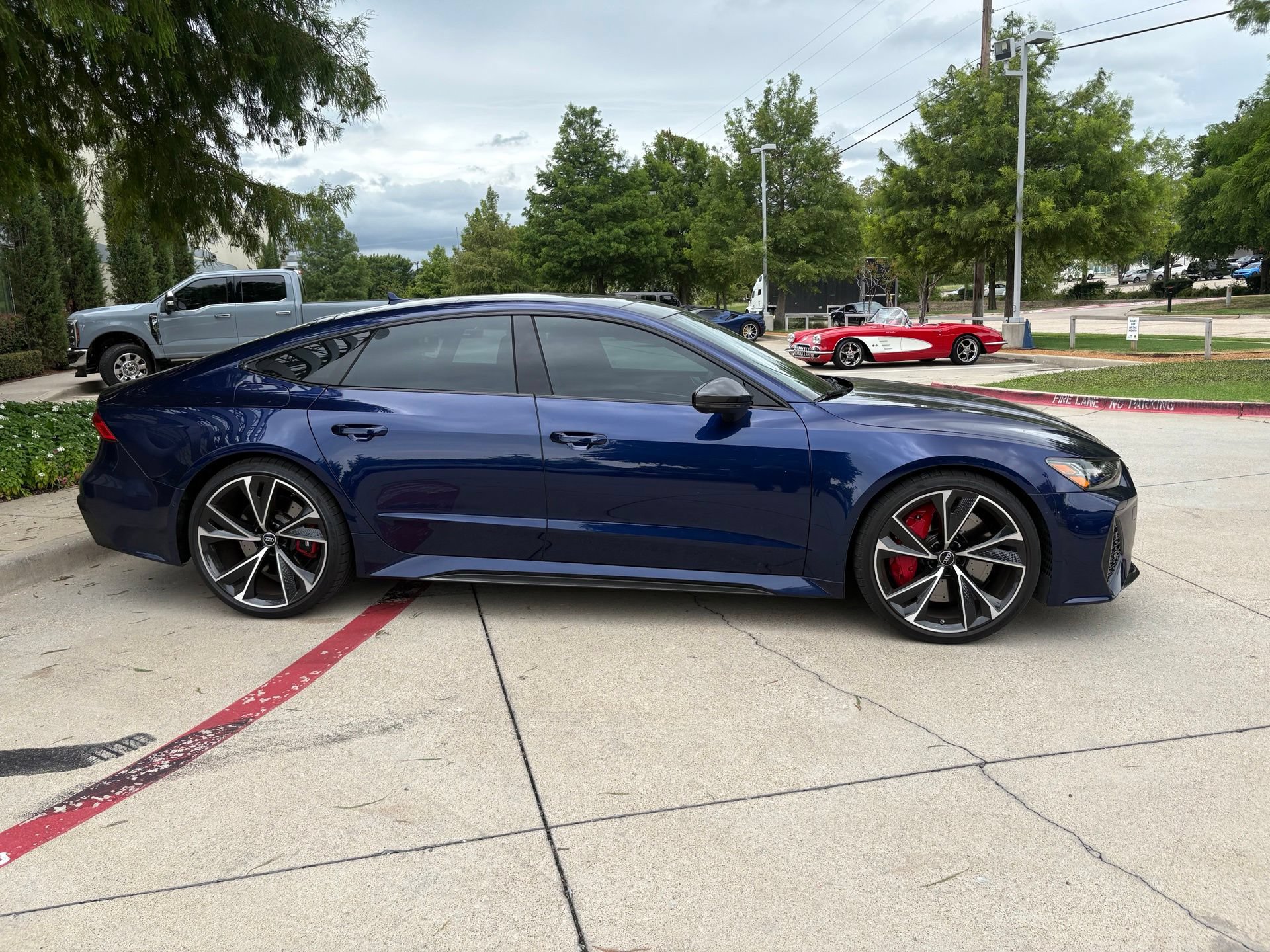 Used 2021 Audi RS 7 Sportback w/ Carbon Optic Package AWD/4WD image 4