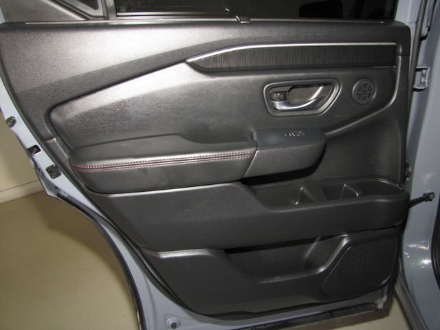 Certified 2025 Honda Pilot Black Edition image 14