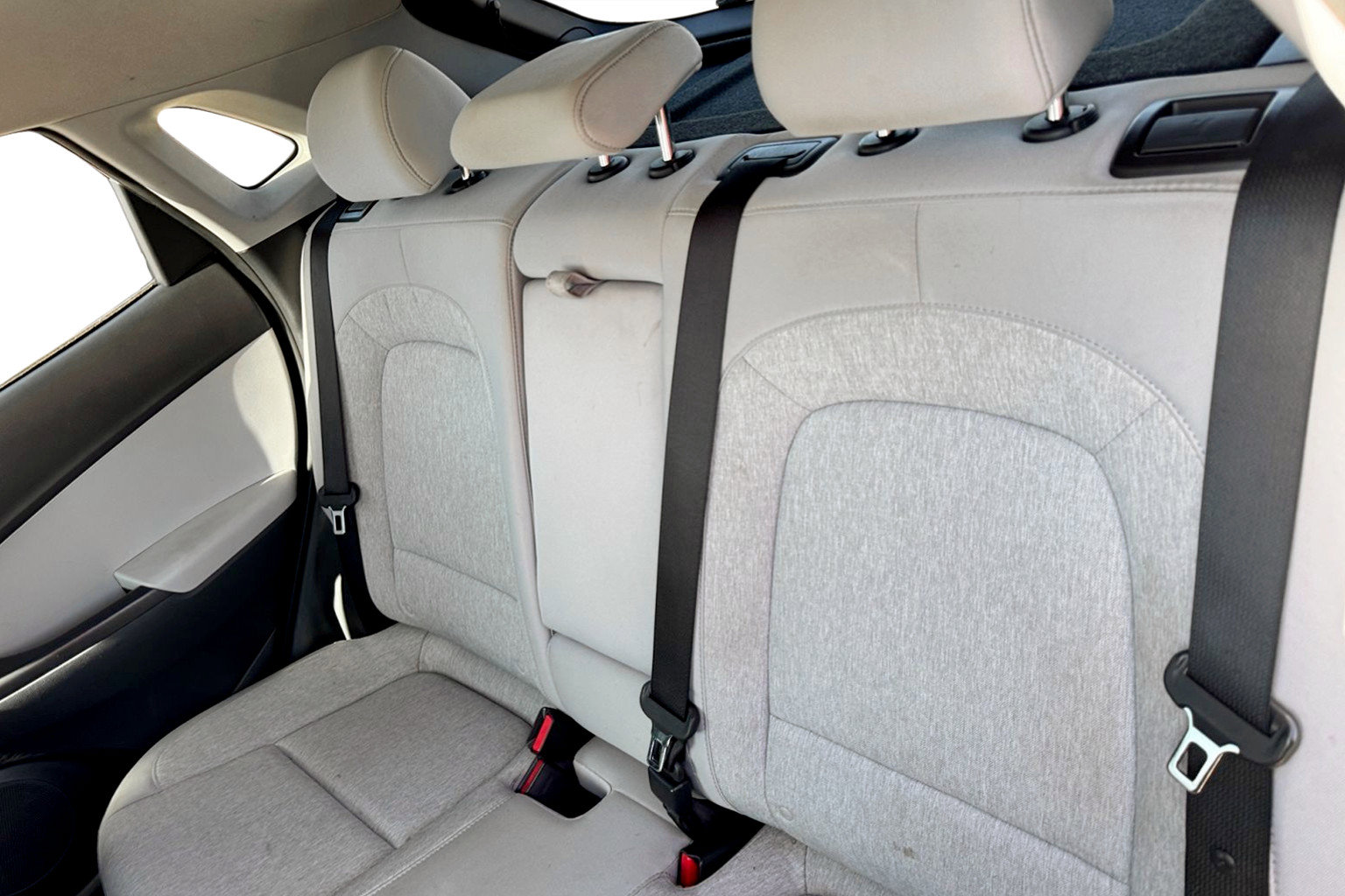 Used 2023 Hyundai Kona SE w/ Cargo Package image 16