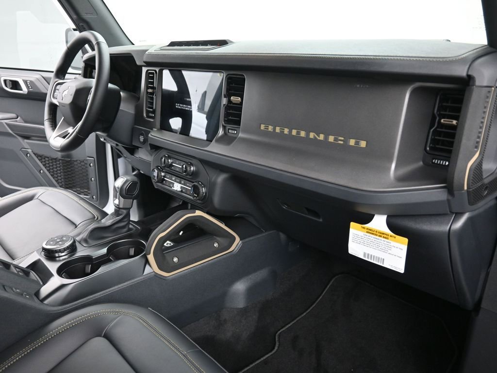 New 2025 Ford Bronco Badlands image 25