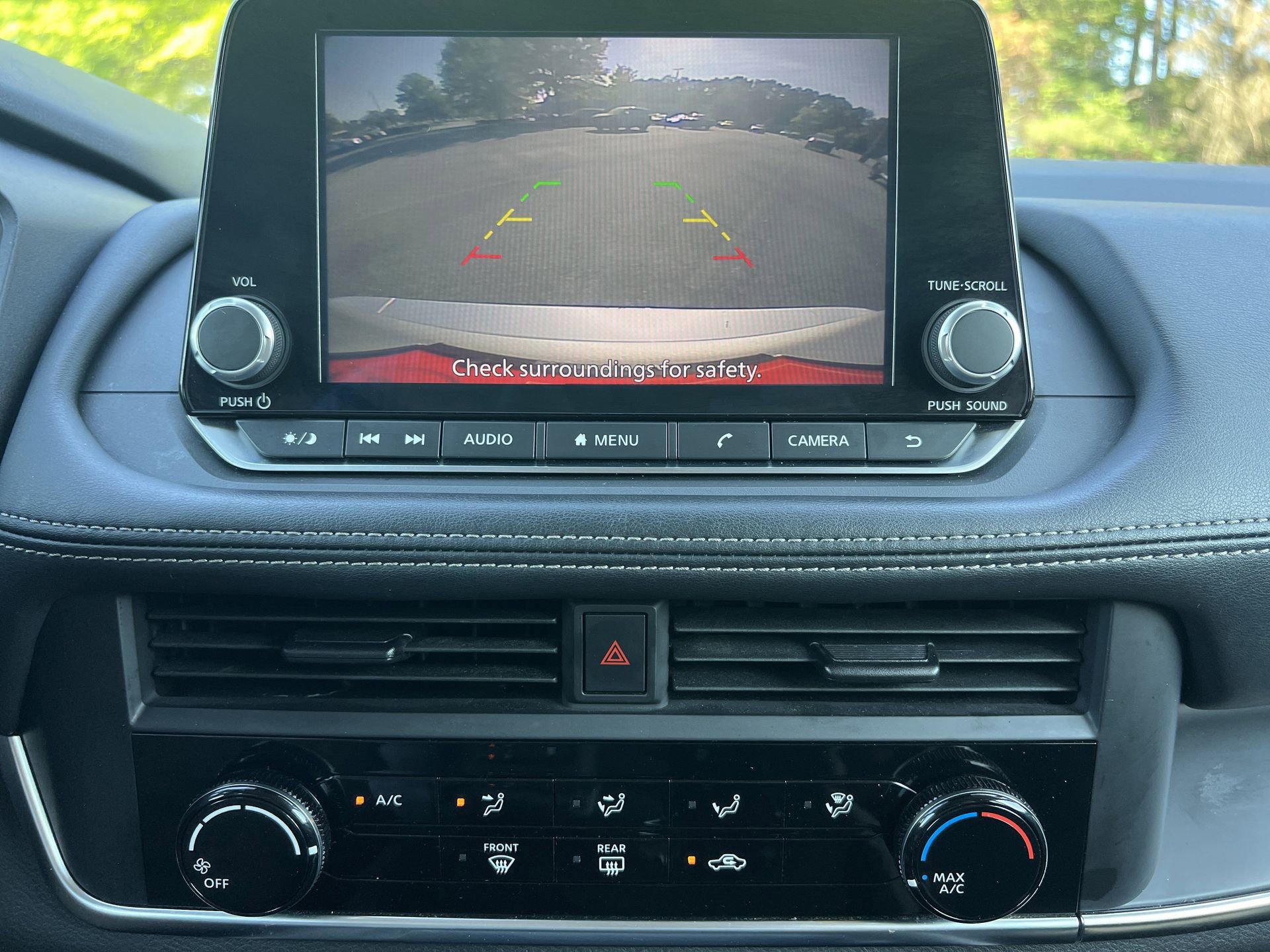 Used 2024 Nissan Rogue S image 4