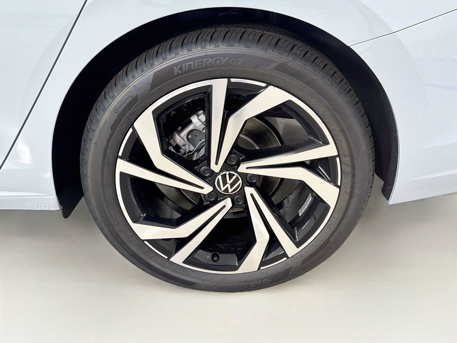 New 2027 Volkswagen Jetta SEL FWD image 31