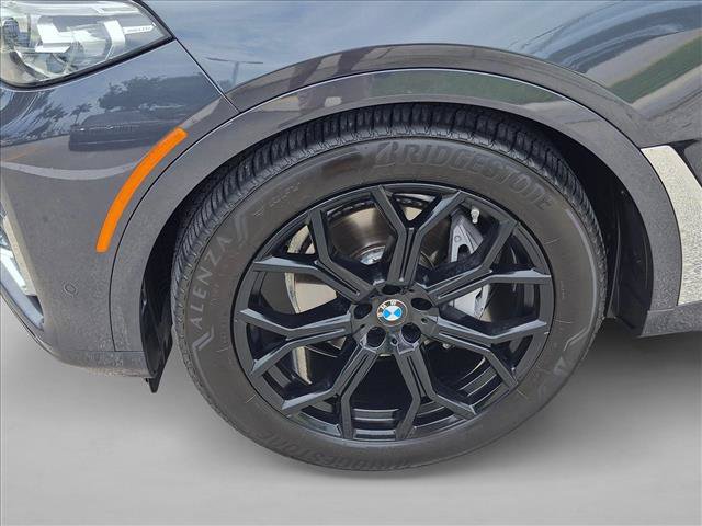Used 2022 BMW X7 xDrive40i w/ Premium Package AWD/4WD image 26