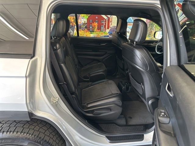 Used 2023 Jeep Grand Cherokee L Laredo image 52