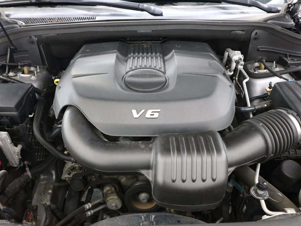 Used 2014 Jeep Grand Cherokee Overland AWD/4WD image 28