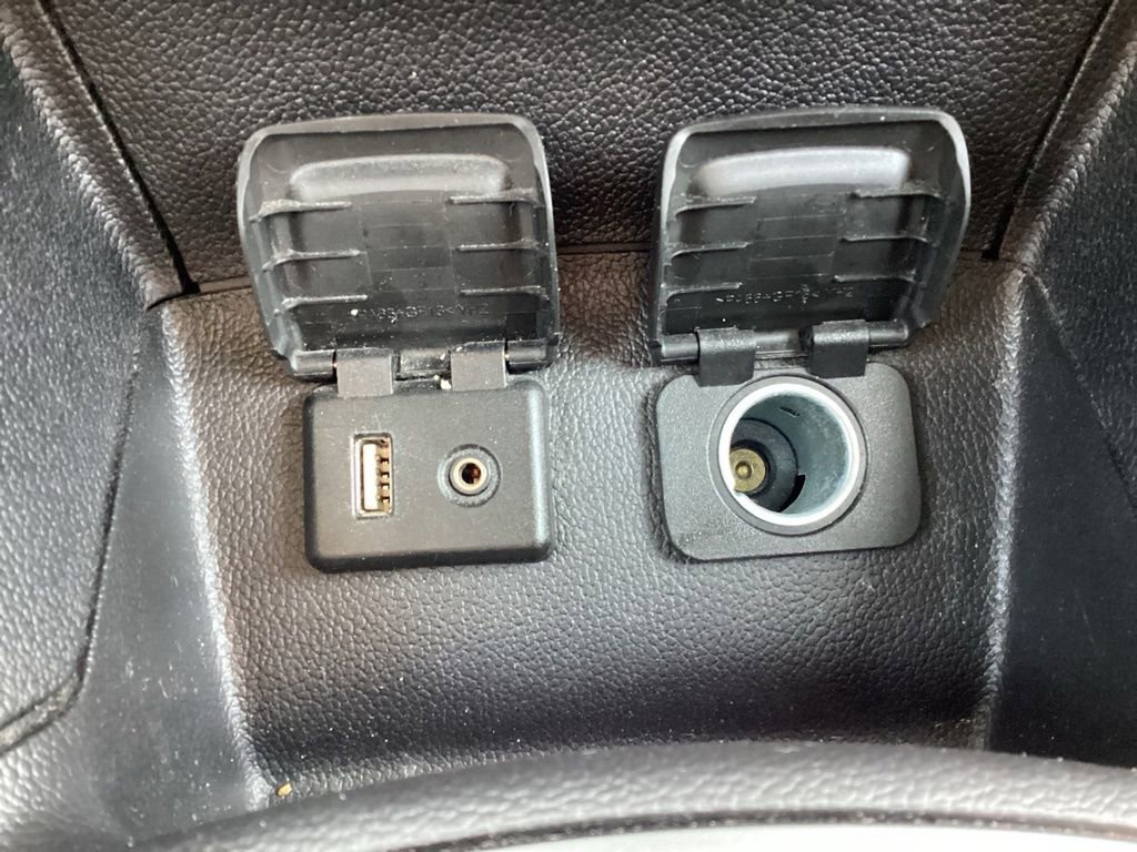 Used 2017 Chevrolet Cruze LT w/ Convenience Package image 18