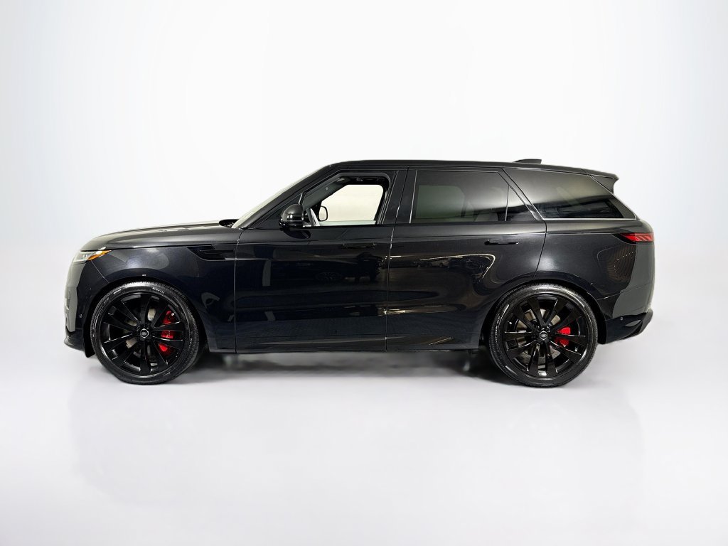 Used 2025 Land Rover Range Rover Sport Dynamic SE AWD/4WD image 2