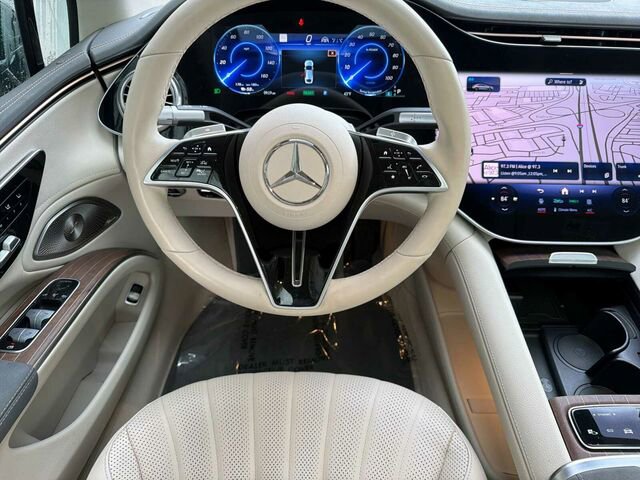 Certified 2023 Mercedes-Benz EQS 580 4MATIC Sedan image 18