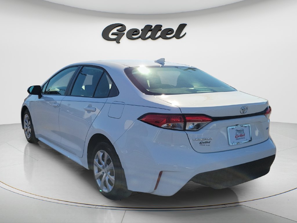 Used 2025 Toyota Corolla LE FWD image 7