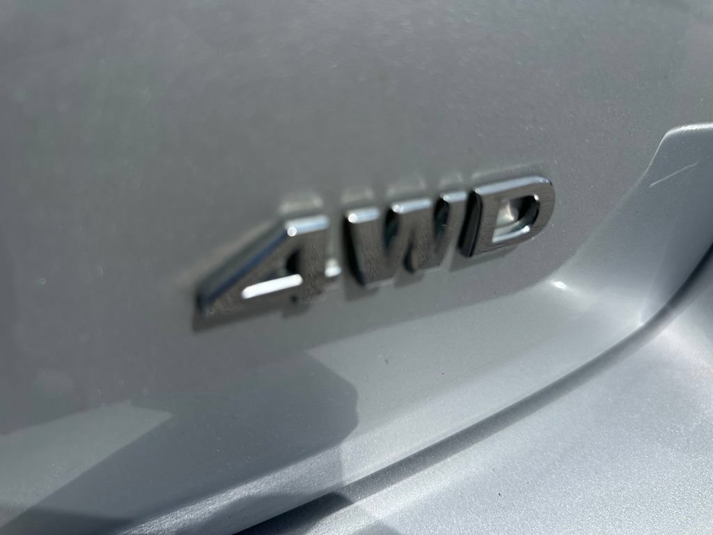 Used 2018 Nissan Pathfinder S AWD/4WD image 8