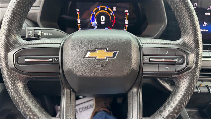 Used 2023 Chevrolet Colorado W/T RWD image 37