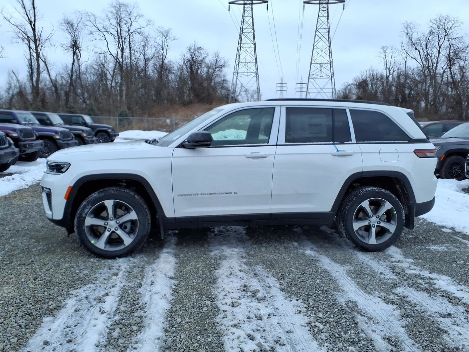 New 2026 Jeep Grand Cherokee Limited AWD/4WD image 2