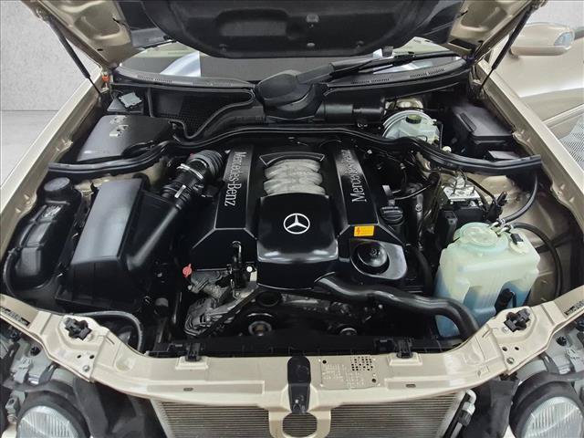 Used 2001 Mercedes-Benz E 320 Sedan image 25
