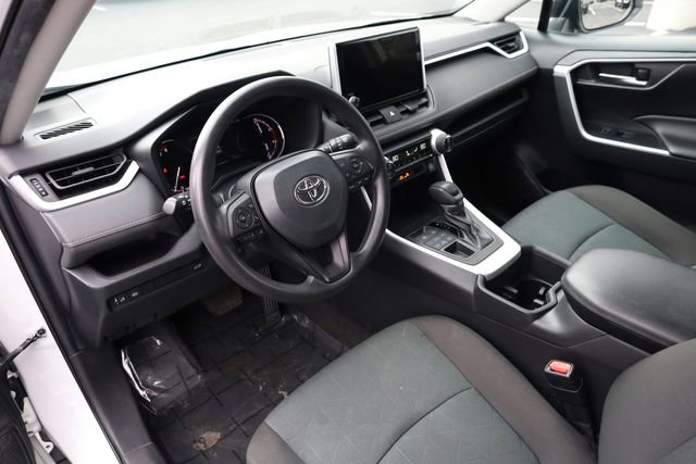 Used 2023 Toyota RAV4 XLE w/ Convenience Package image 12