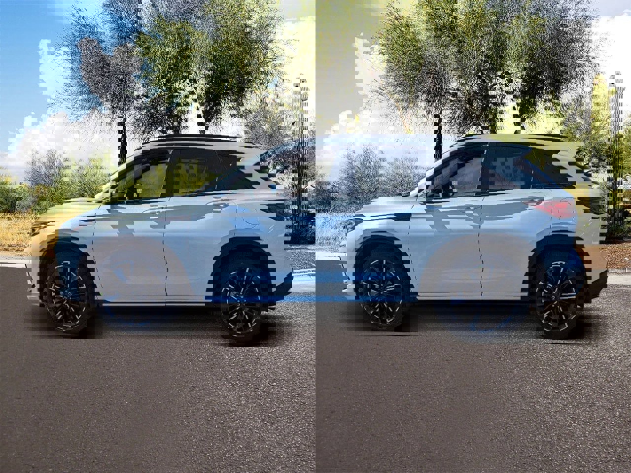 New 2025 INFINITI QX50 Sport image 2