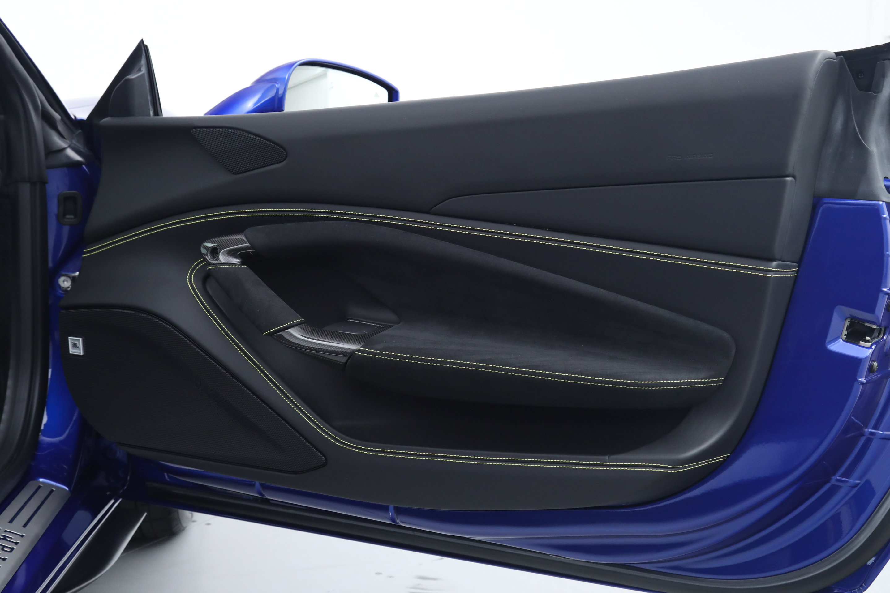 Certified 2022 Ferrari F8 Tributo RWD image 20