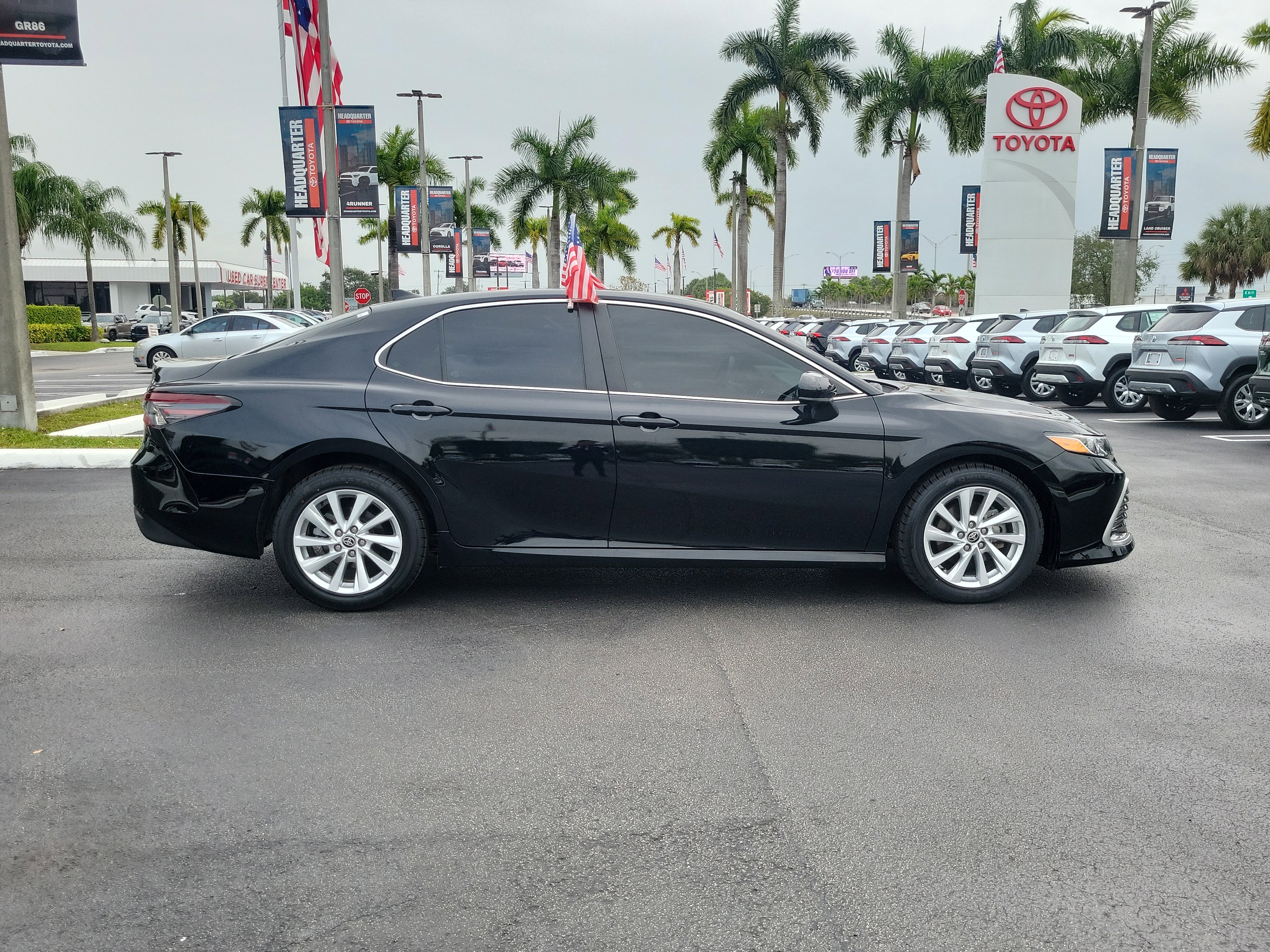 Used 2023 Toyota Camry LE image 13