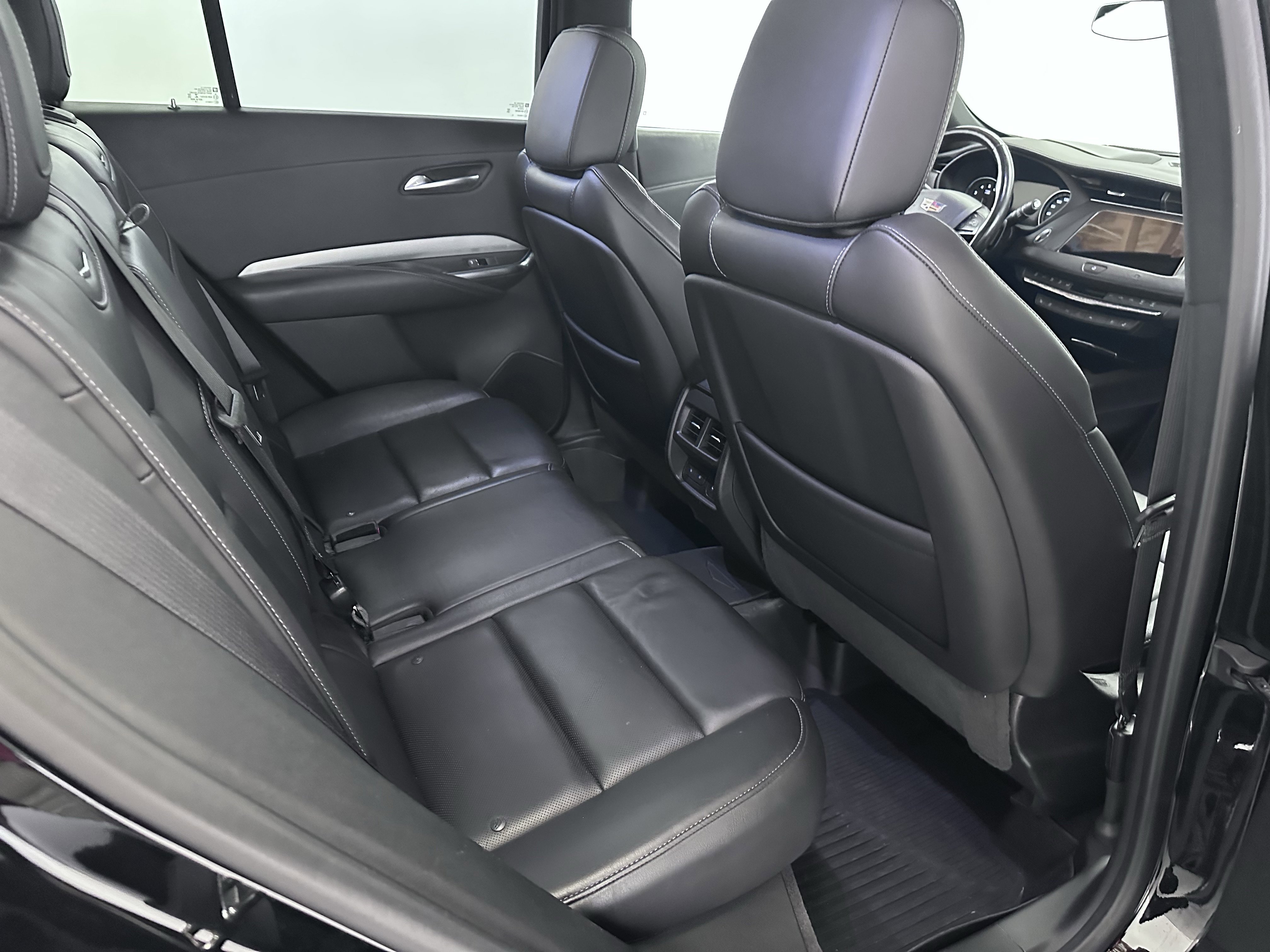 Used 2019 Cadillac XT4 Premium Luxury image 30