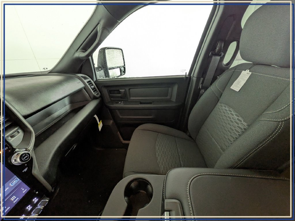 New 2026 RAM 2500 Tradesman AWD/4WD image 23