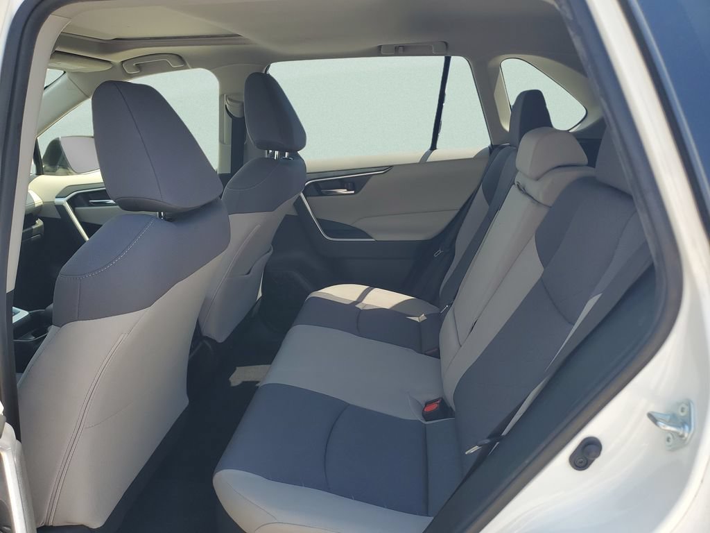 Used 2020 Toyota RAV4 XLE w/ Convenience Package AWD/4WD image 10