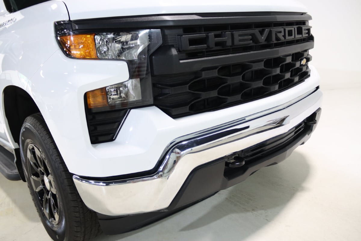 Used 2025 Chevrolet Silverado 1500 W/T RWD image 25