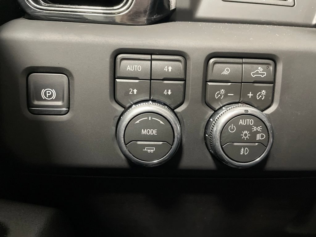 Used 2026 GMC Sierra 2500 AT4 AWD/4WD image 33