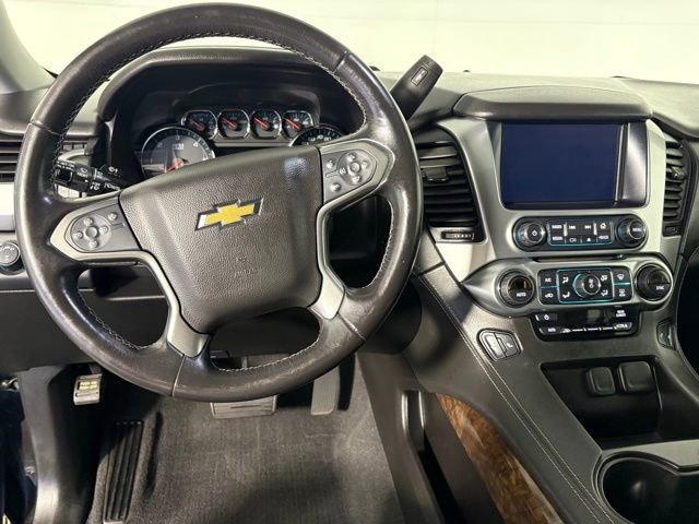 Used 2020 Chevrolet Suburban LT image 28