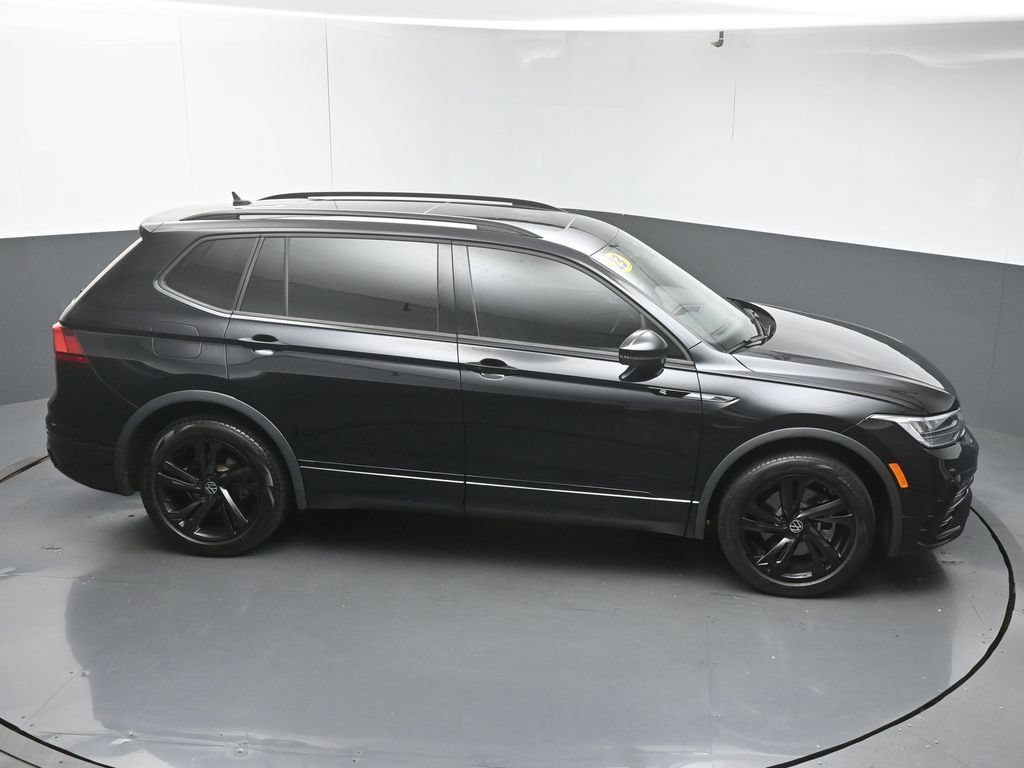 Used 2023 Volkswagen Tiguan SE R-Line FWD image 48