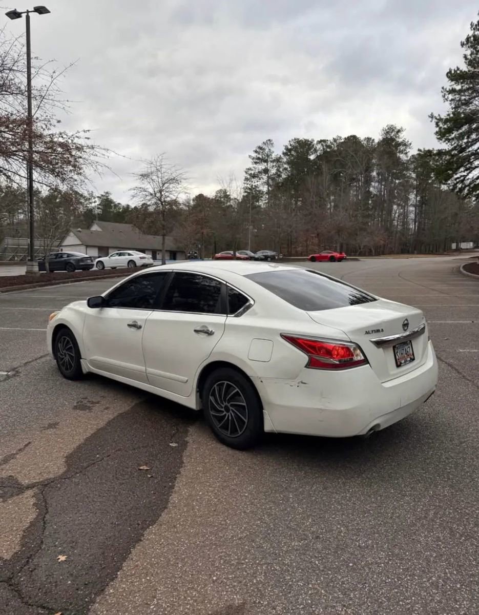 Used 2015 Nissan Altima 2.5 S w/ Power Driver Seat Package FWD image 7