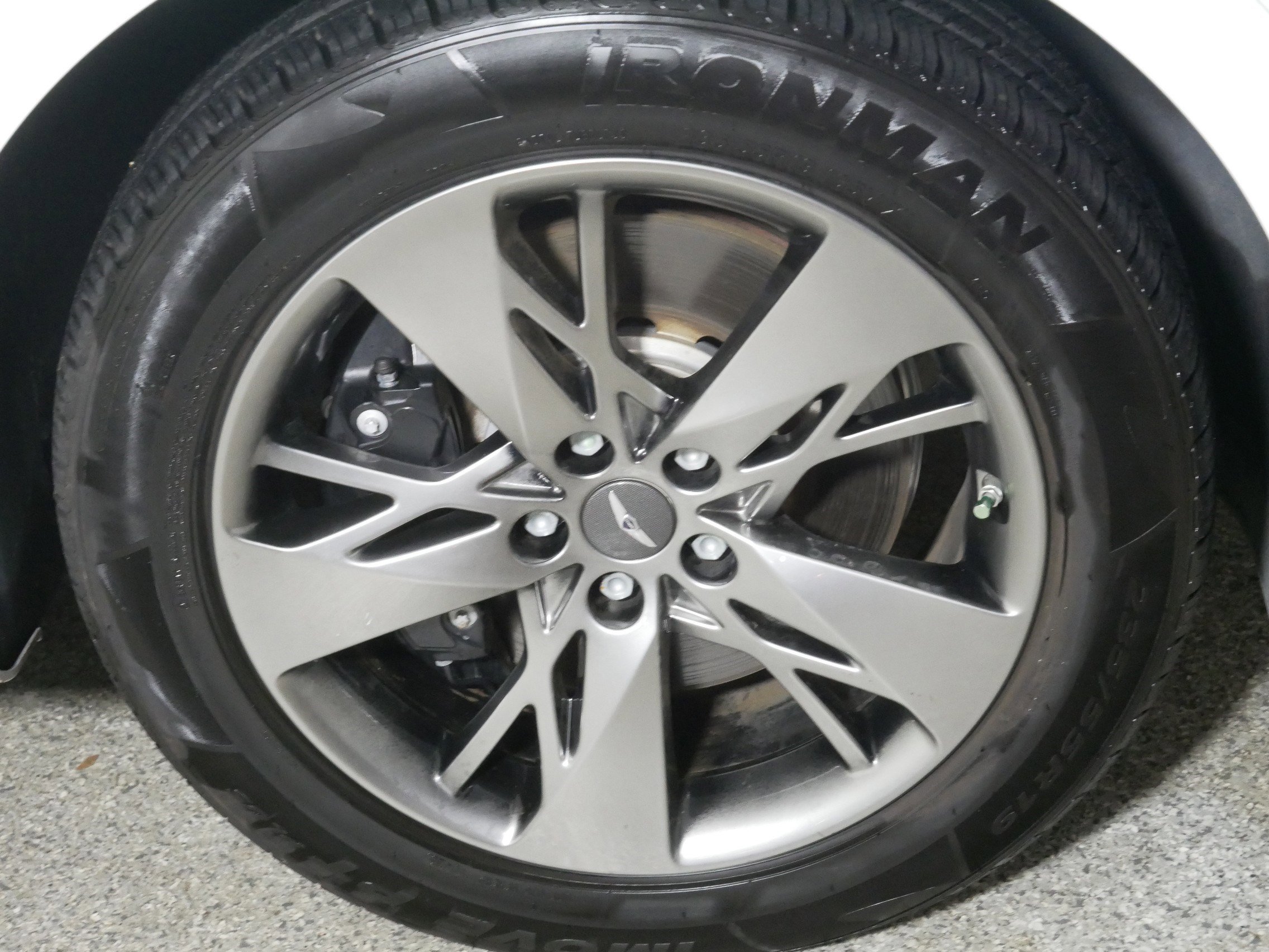 Used 2024 Genesis GV70 3.5T Sport image 15