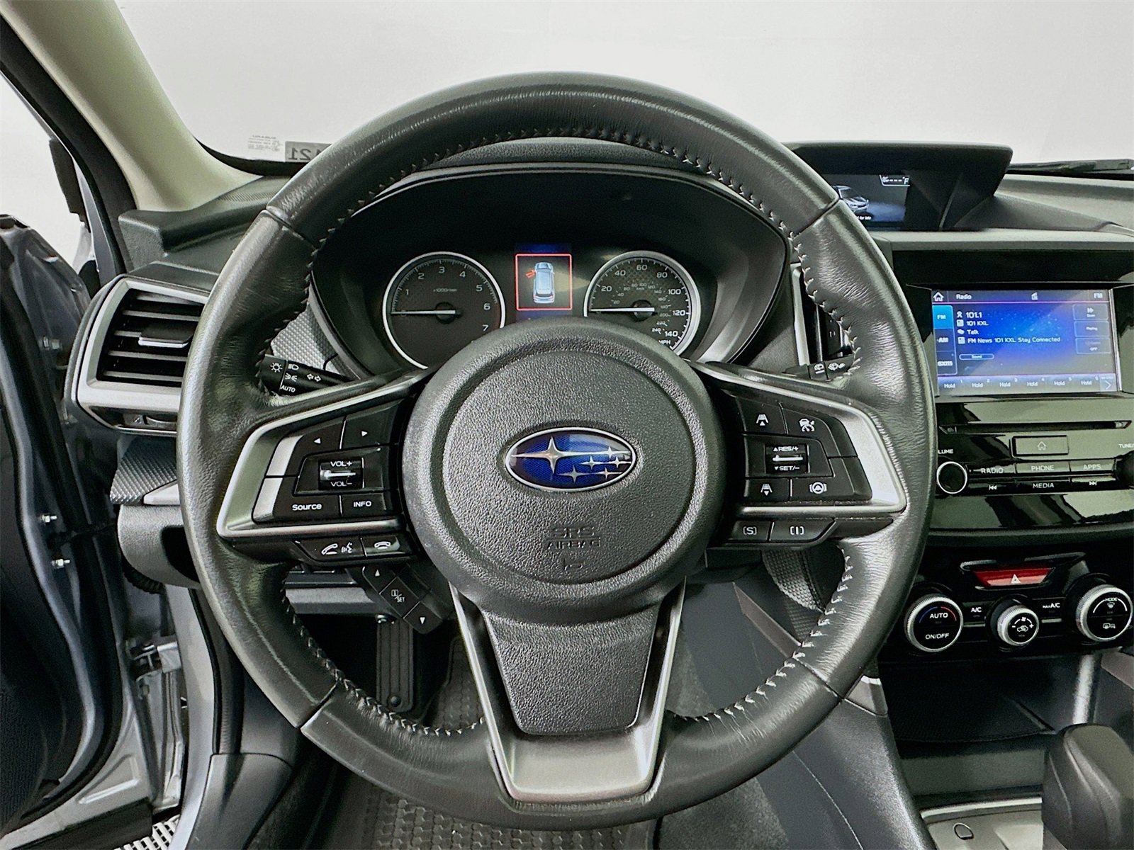 Used 2020 Subaru Forester Premium image 11