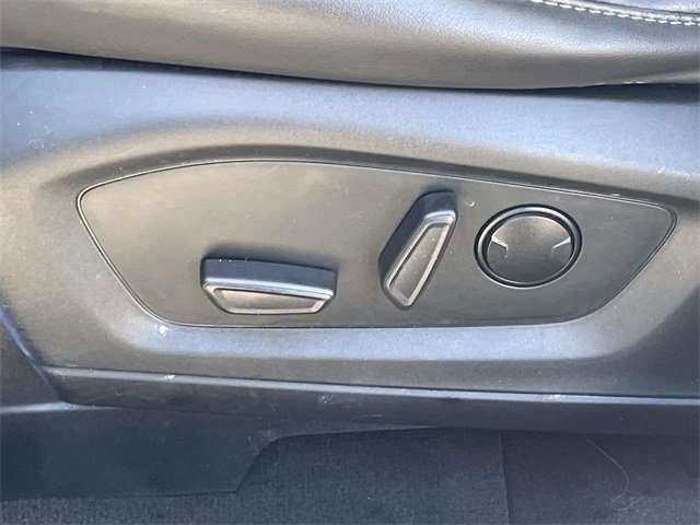 Certified 2022 Ford Explorer XLT w/ Equipment Group 202A image 18