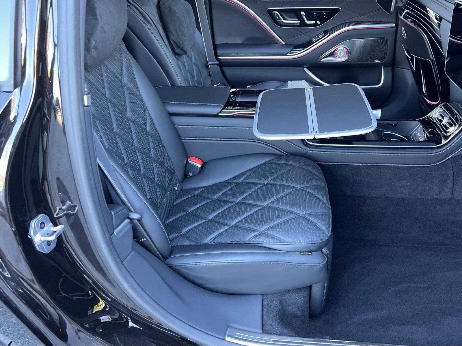 Used 2024 Mercedes-Benz Maybach S 680 4MATIC image 46
