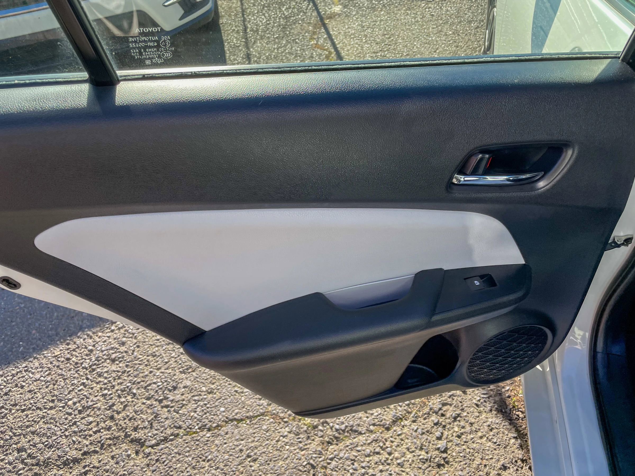 Used 2017 Toyota Prius Two w/ Carpet Mat Package image 23