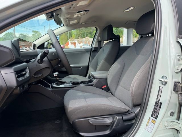 Used 2025 Kia K4 FWD image 18