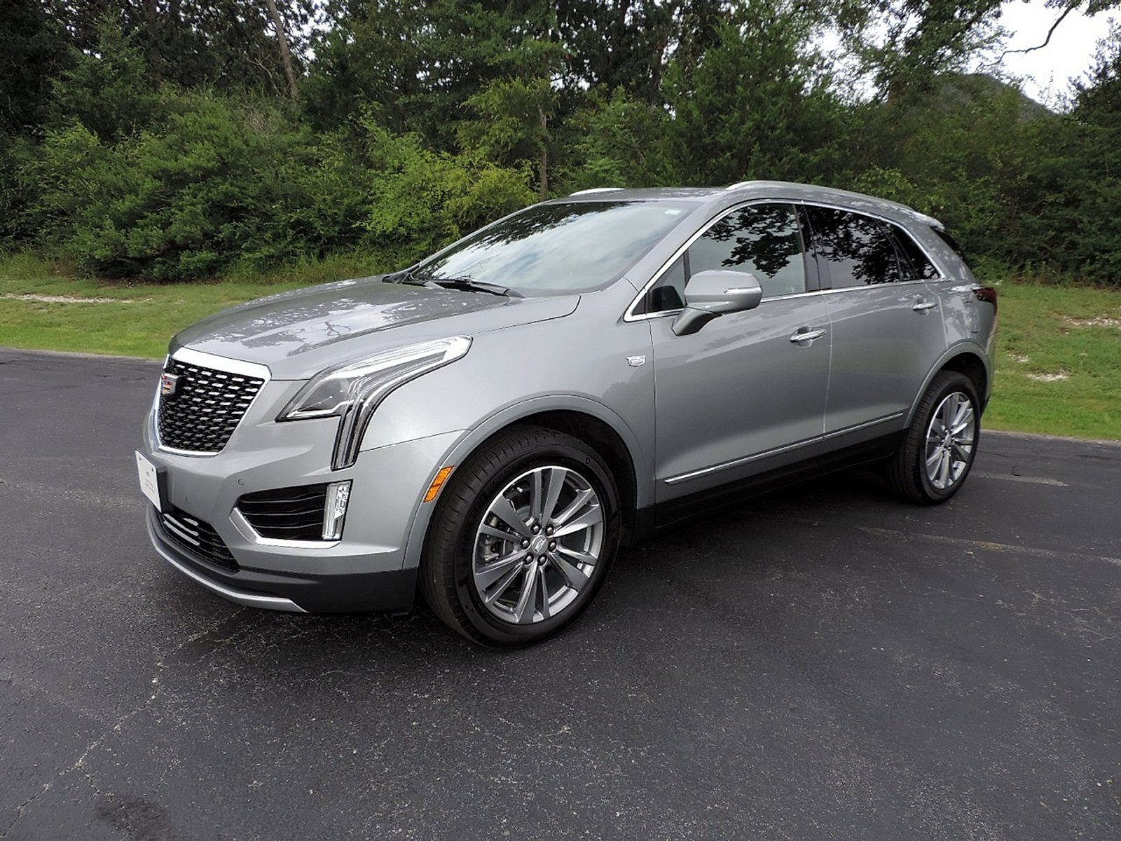 Used 2025 Cadillac XT5 Premium Luxury FWD image 1