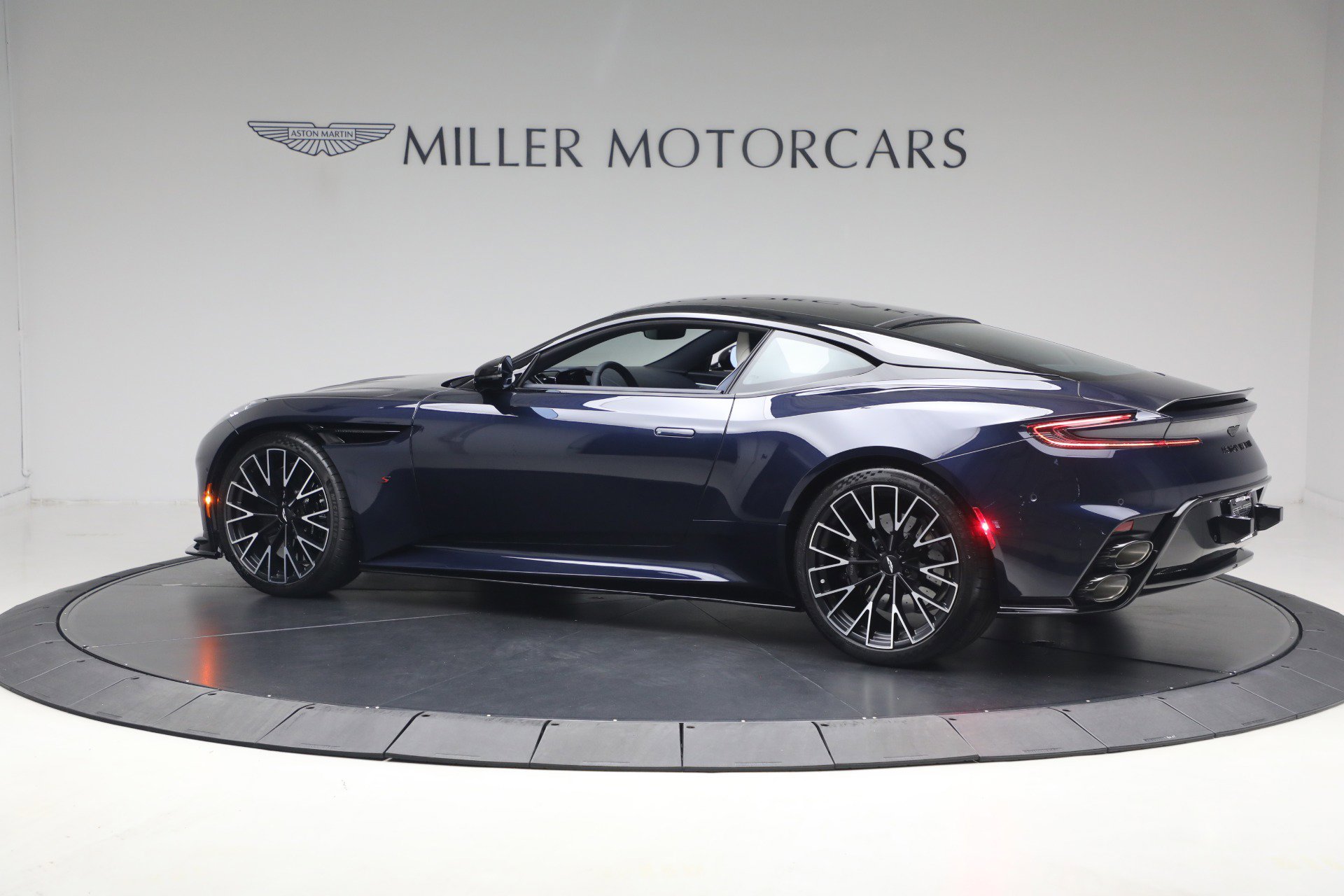 New 2026 Aston Martin DB12 Coupe RWD image 4