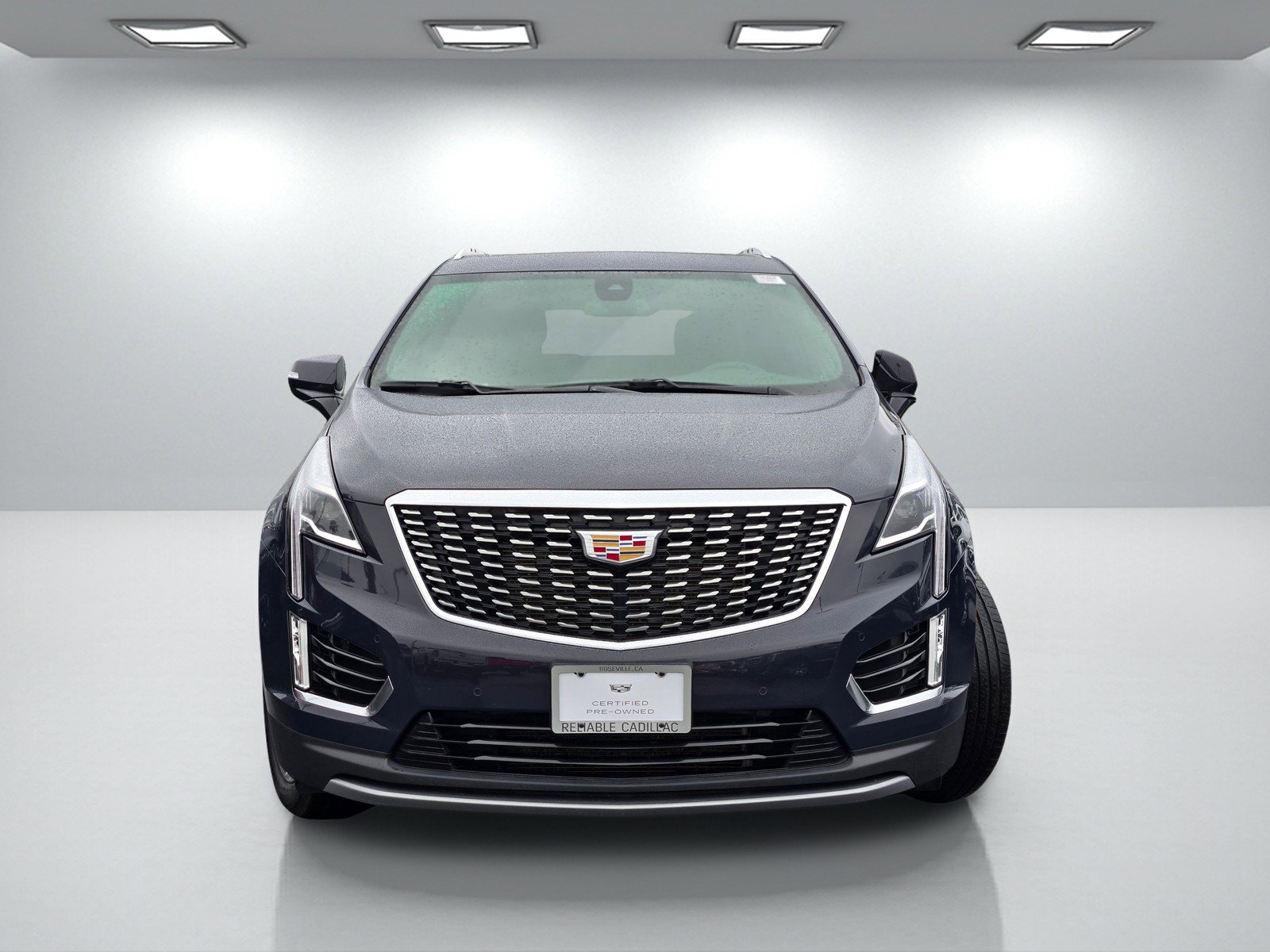 Certified 2025 Cadillac XT5 Premium Luxury image 2
