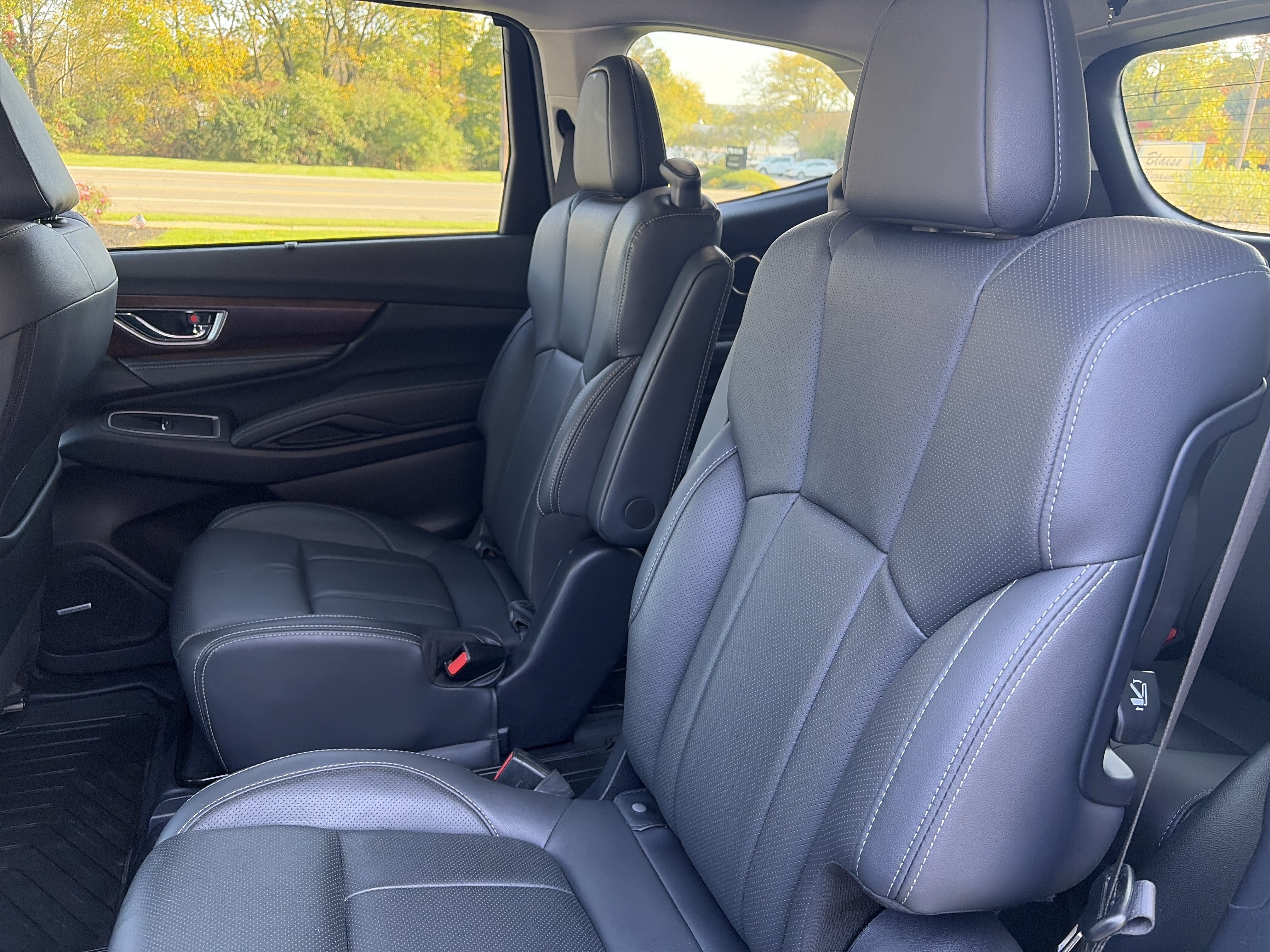 Used 2024 Subaru Ascent Touring AWD/4WD image 13