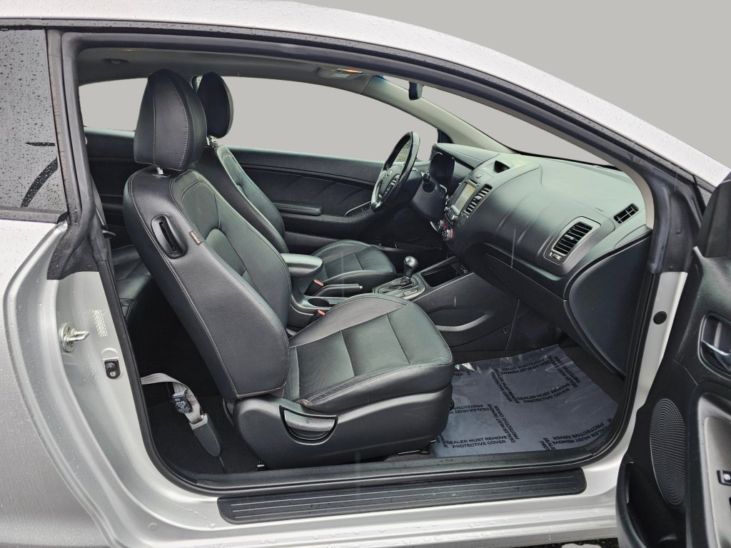 Used 2016 Kia Forte Koup EX w/ EX Premium Package image 25