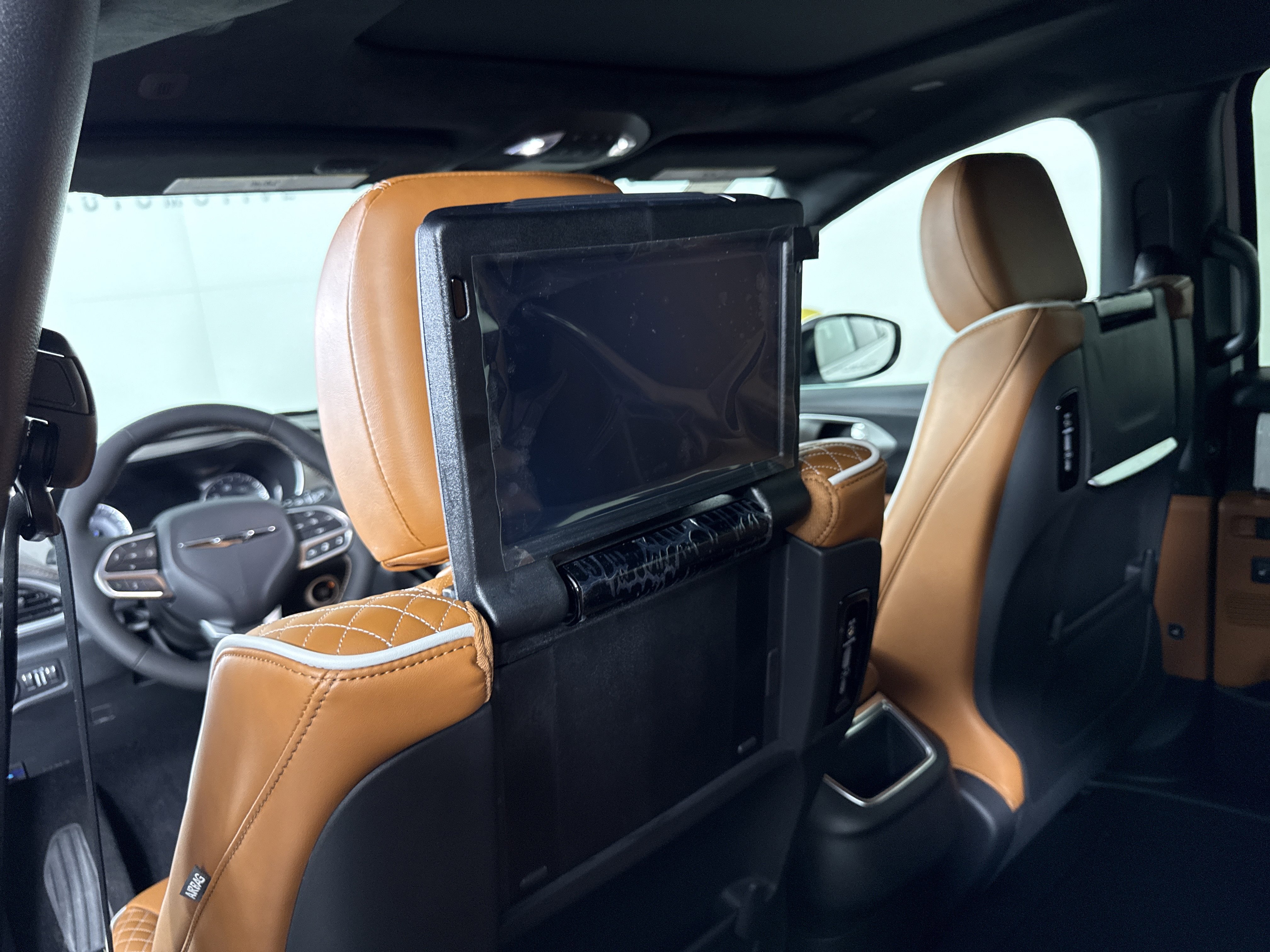 New 2026 Chrysler Pacifica Pinnacle image 17