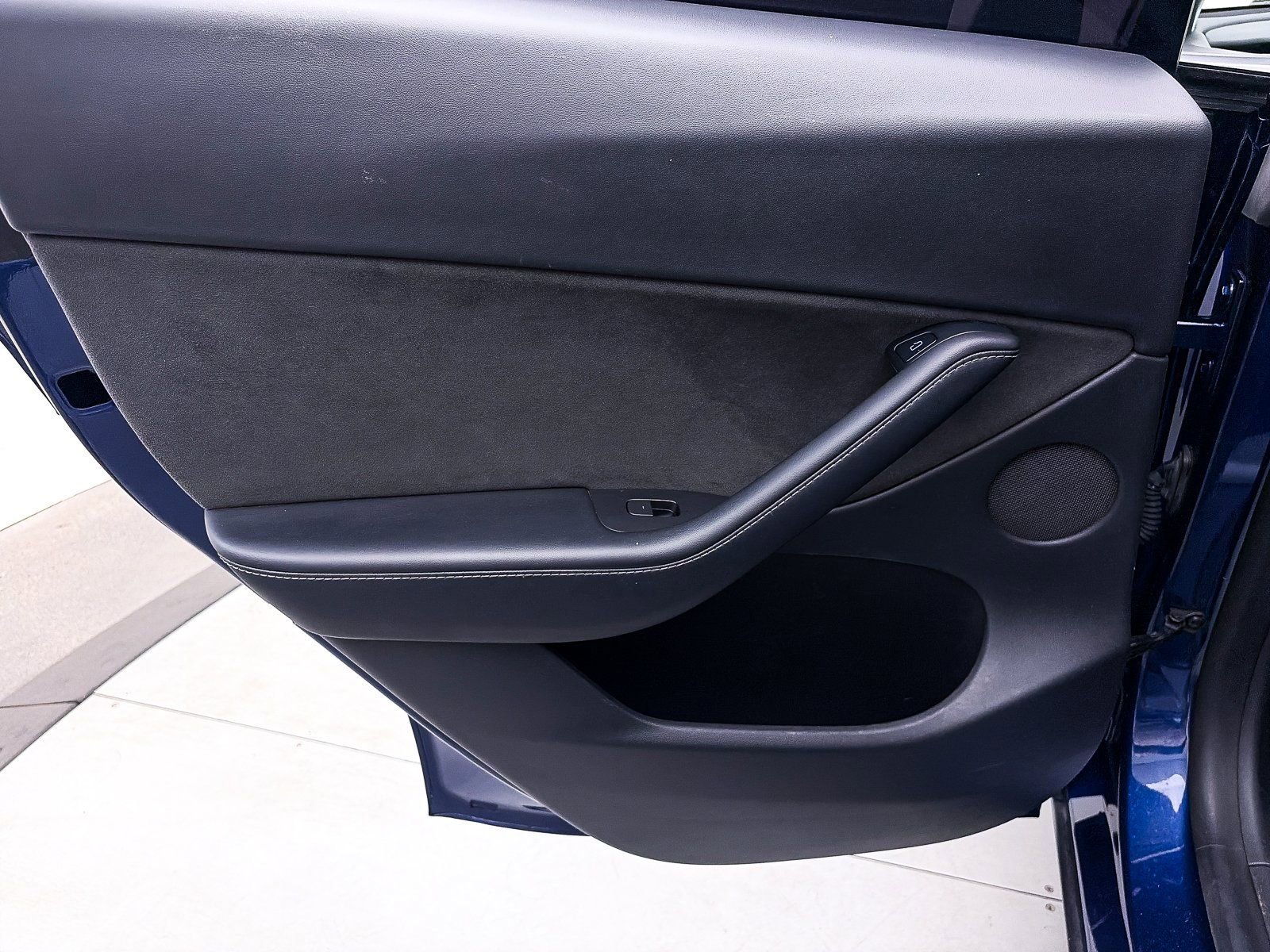 Used 2022 Tesla Model Y Long Range image 29