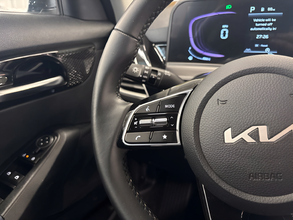Certified 2025 Kia Seltos S AWD/4WD image 23