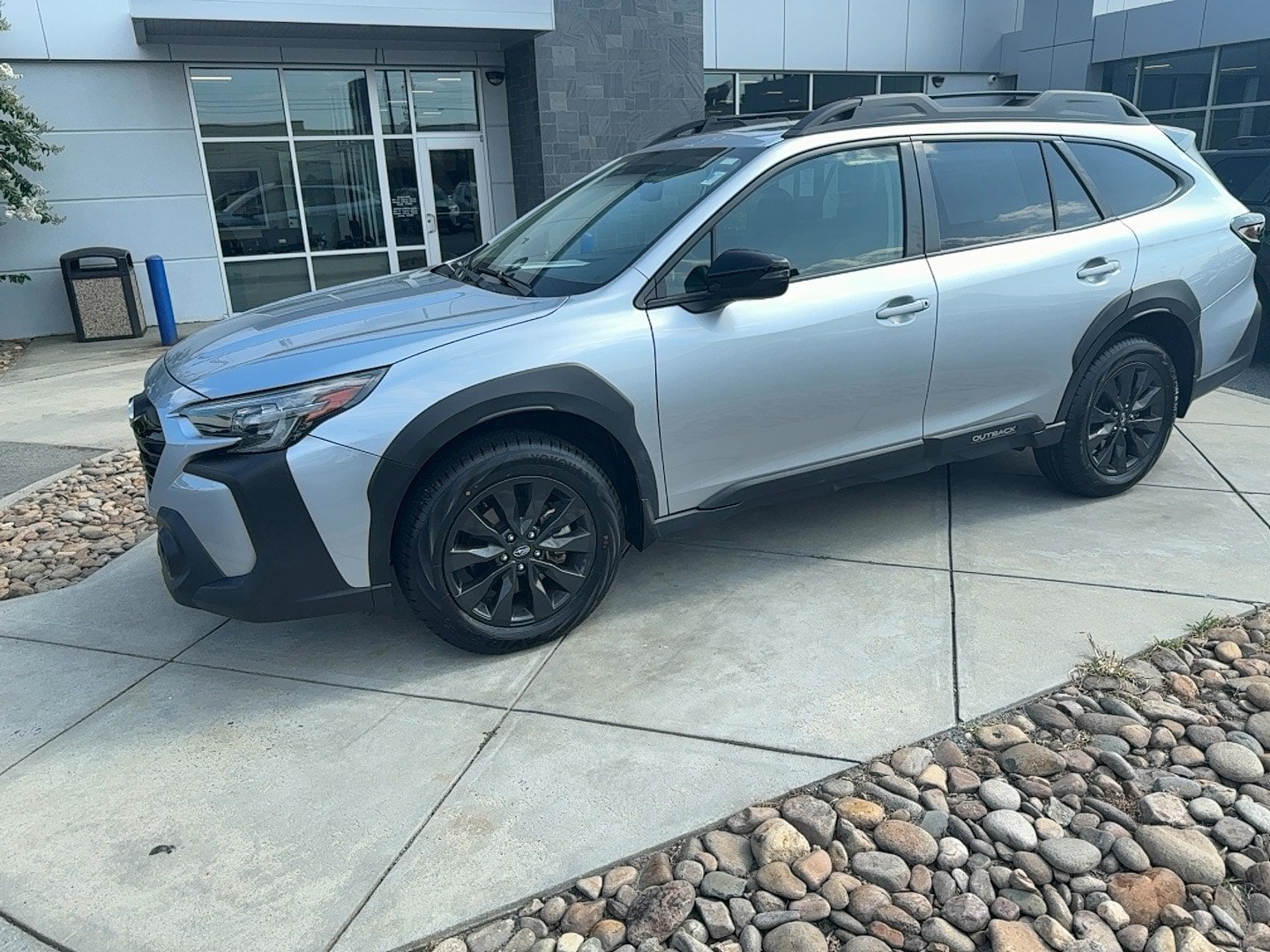 Certified 2023 Subaru Outback Onyx Edition XT AWD/4WD image 2
