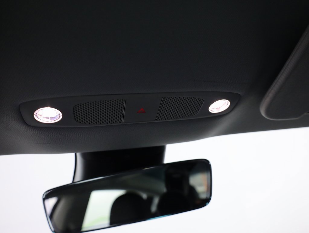 Used 2023 Tesla Model 3 Standard Range image 29