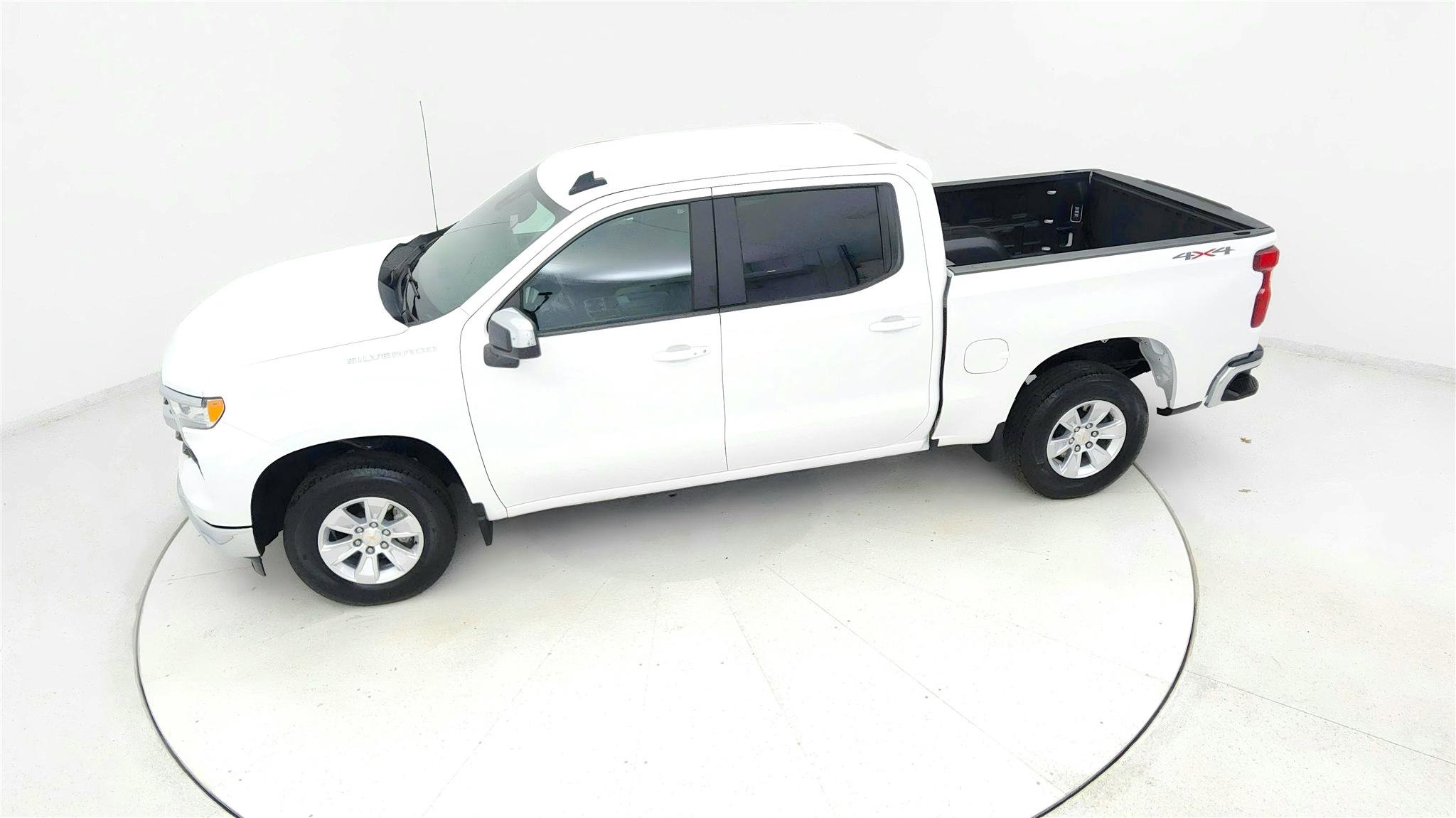 Used 2025 Chevrolet Silverado 1500 LT image 14