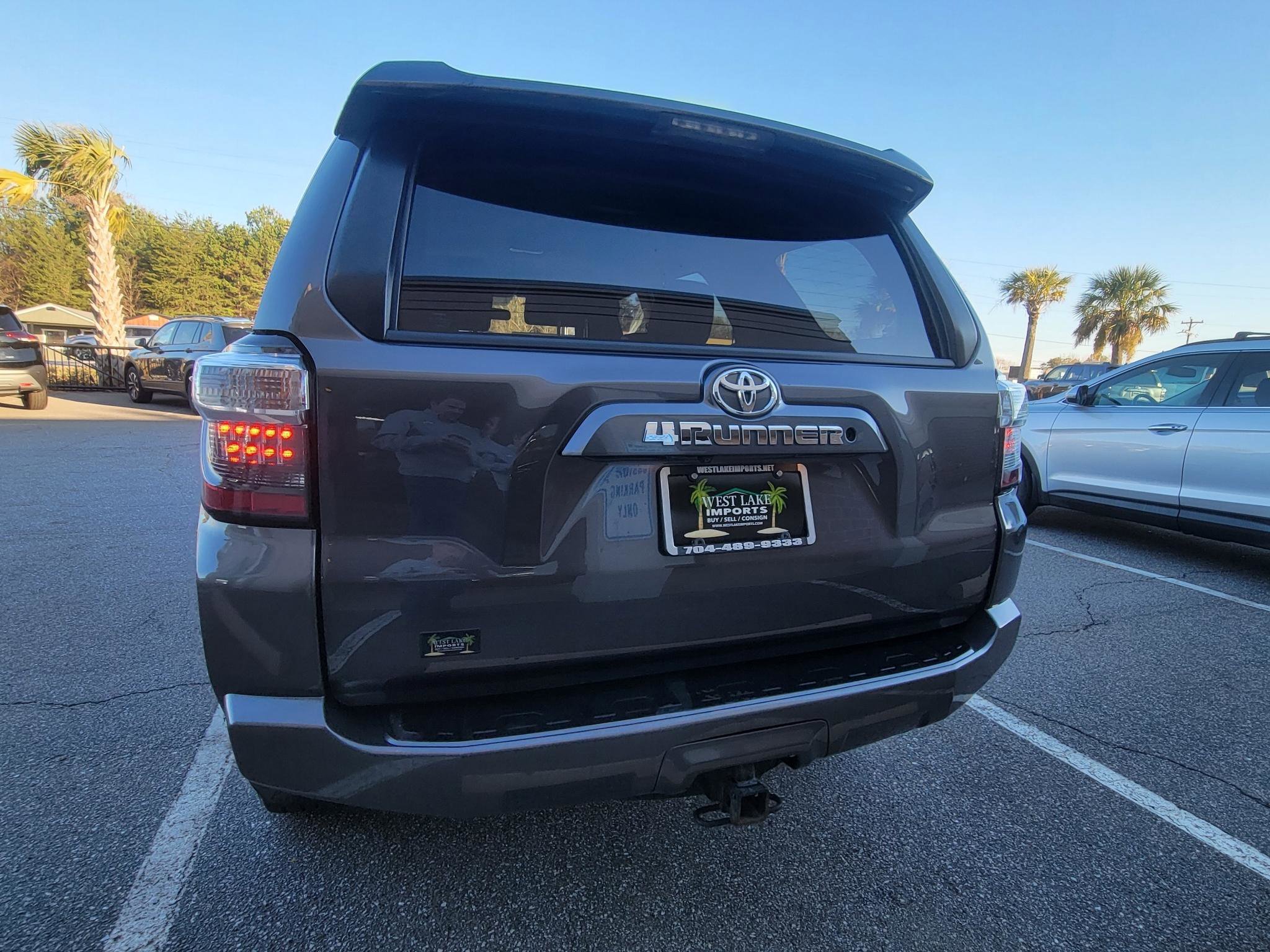 Used 2018 Toyota 4Runner SR5 image 11
