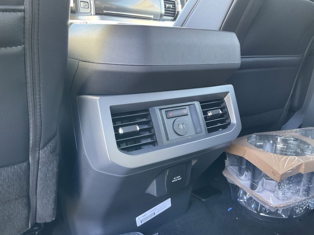 New 2026 Ford F350 Lariat image 18