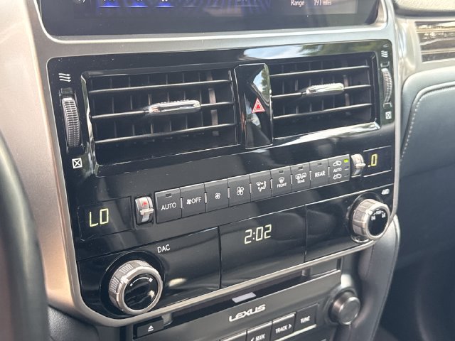Used 2022 Lexus GX 460 Premium w/ Premium Package AWD/4WD image 23